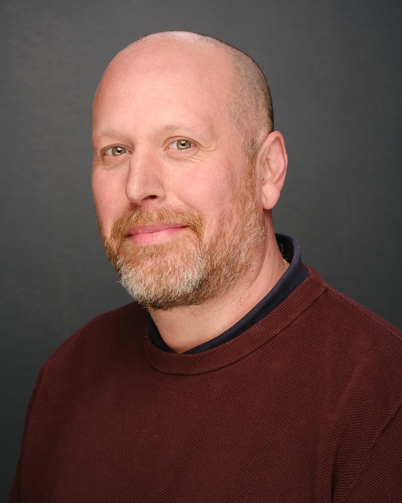 Professional therapist at Mind & Body Works, providing holistic health services.